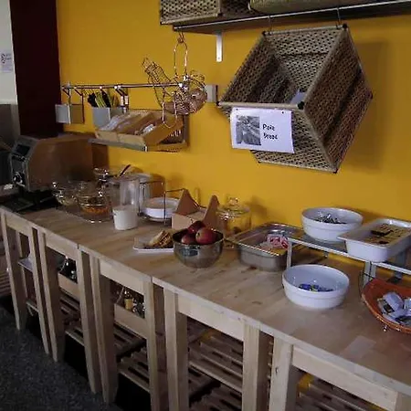 Dante Hostel